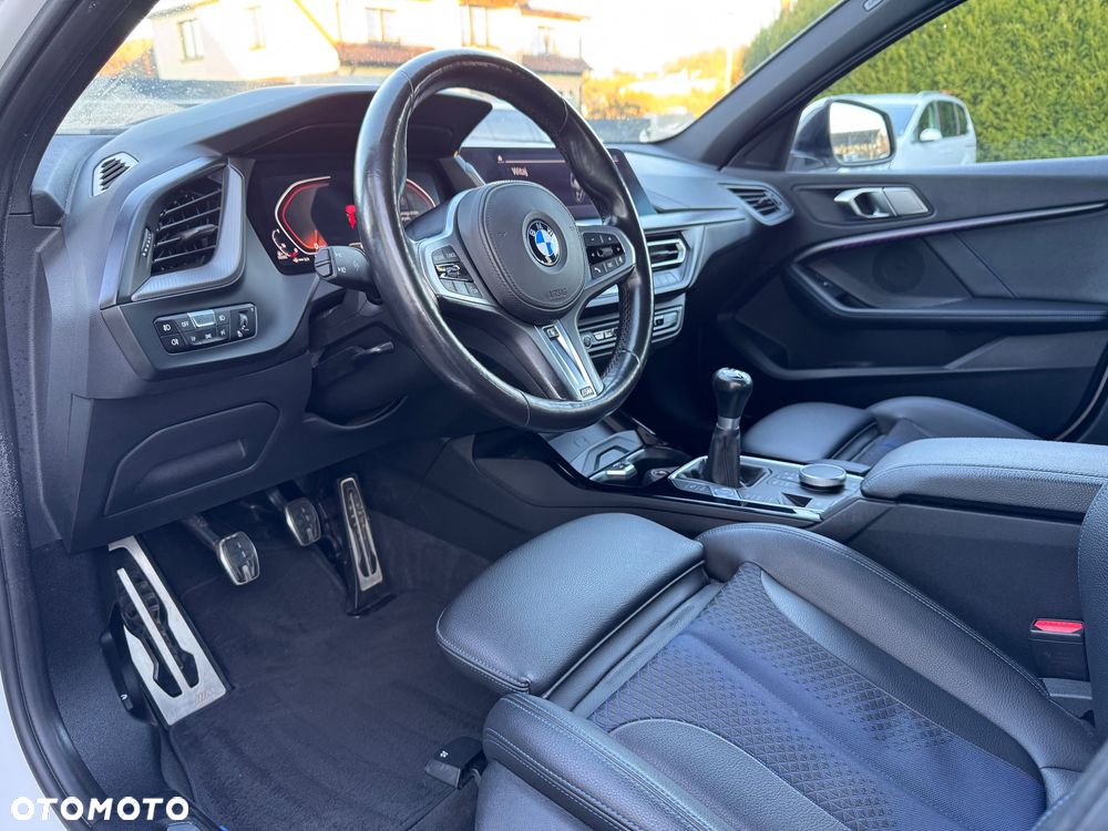 BMW Seria 1 118d M Sport - 17