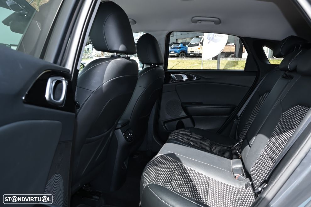 Kia Ceed 1.0 T-GDI Drive - 17