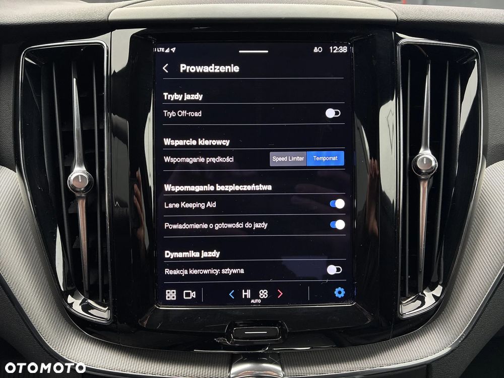 Volvo XC 60 B5 B AWD Core - 25