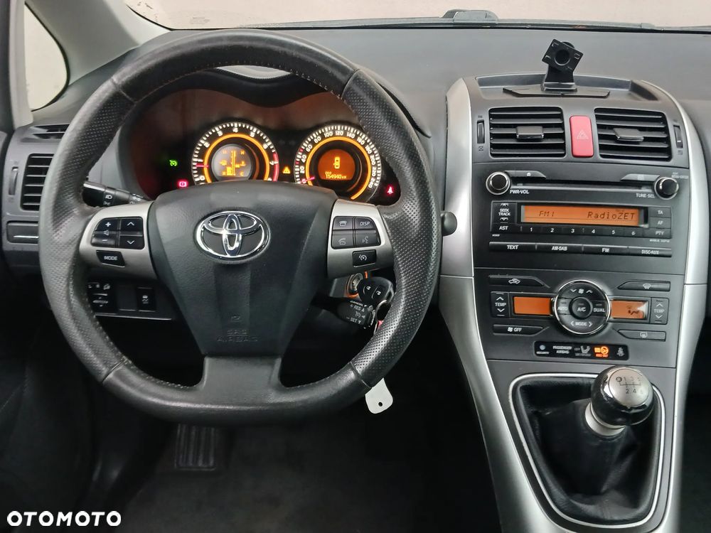 Toyota Auris - 26
