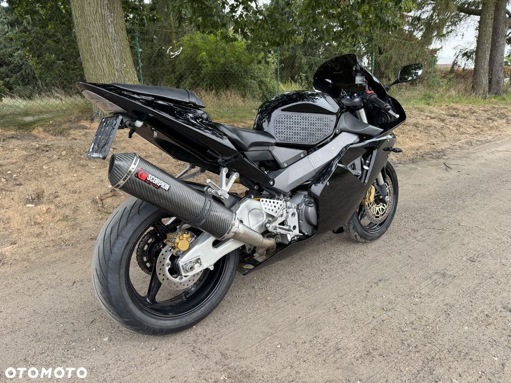 Honda CBR - 19