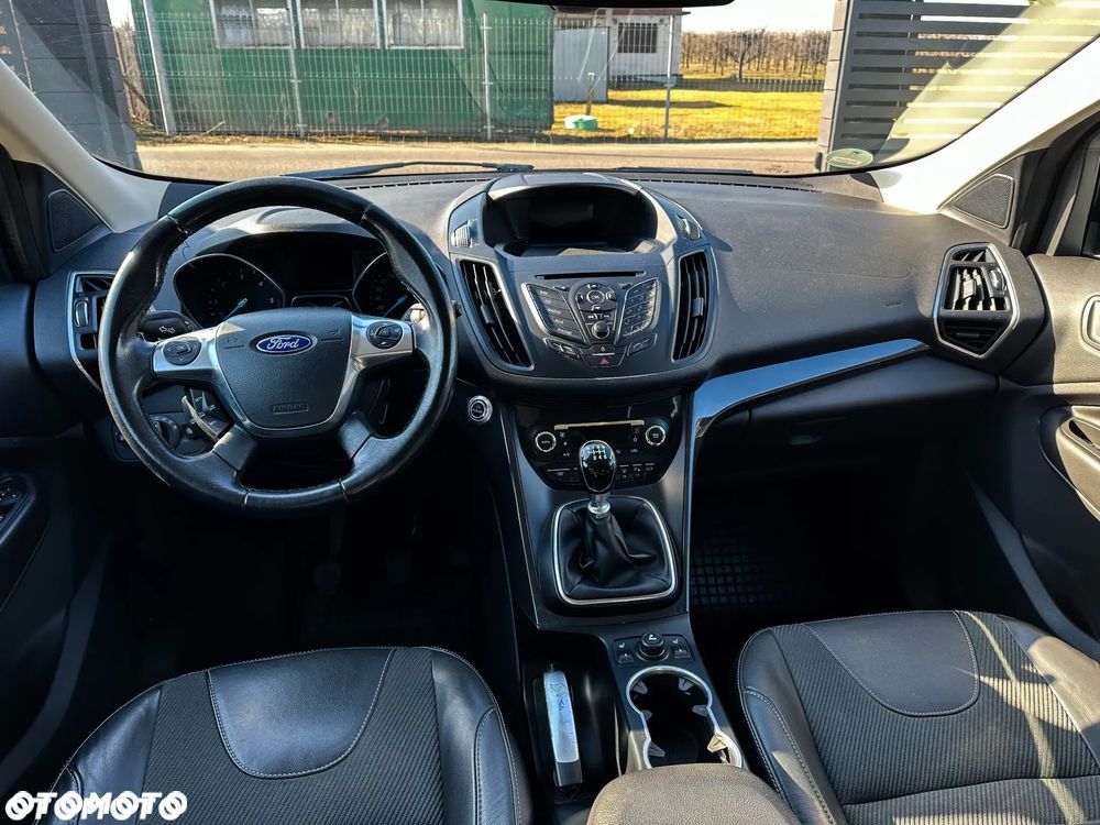 Ford Kuga 2.0 TDCi 4x4 Titanium - 40