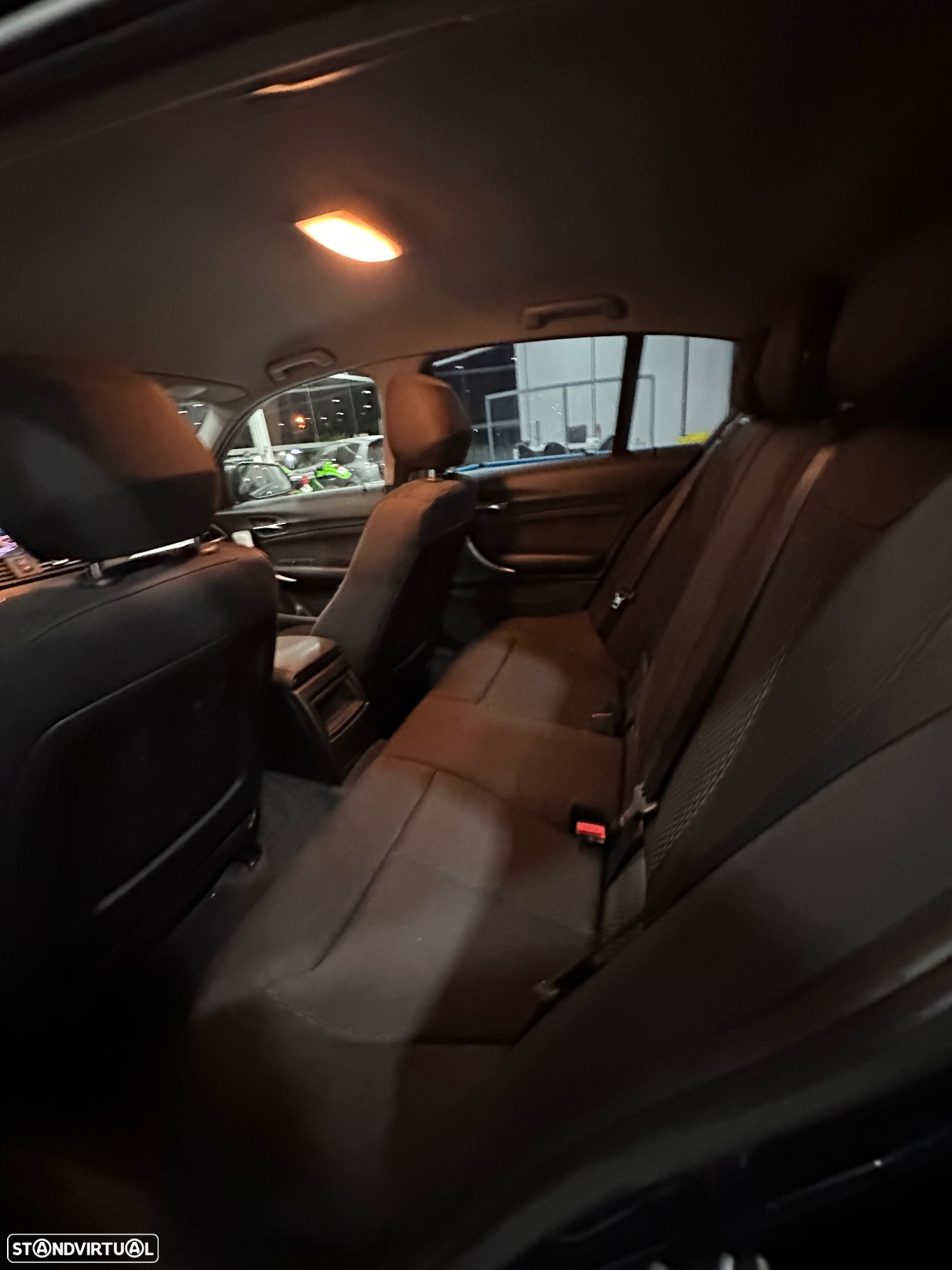 BMW 116 d EfficientDynamics - 11
