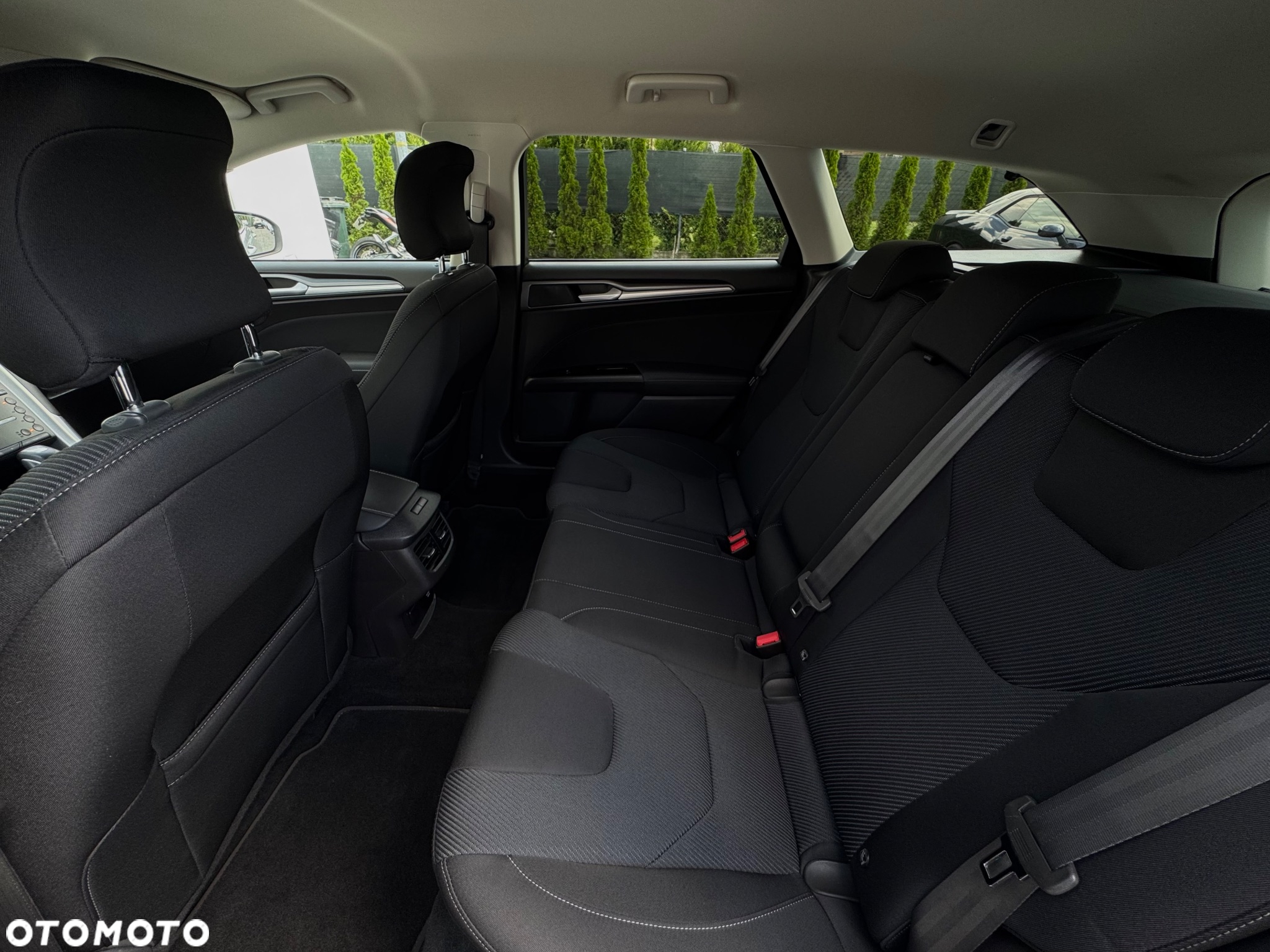 Ford Mondeo 2.0 TDCi Start-Stopp PowerShift-Aut Business Edition - 33