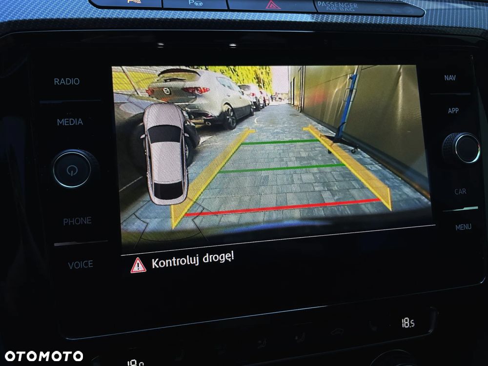 Volkswagen Arteon 2.0 TDI SCR 4Motion DSG R-Line - 27