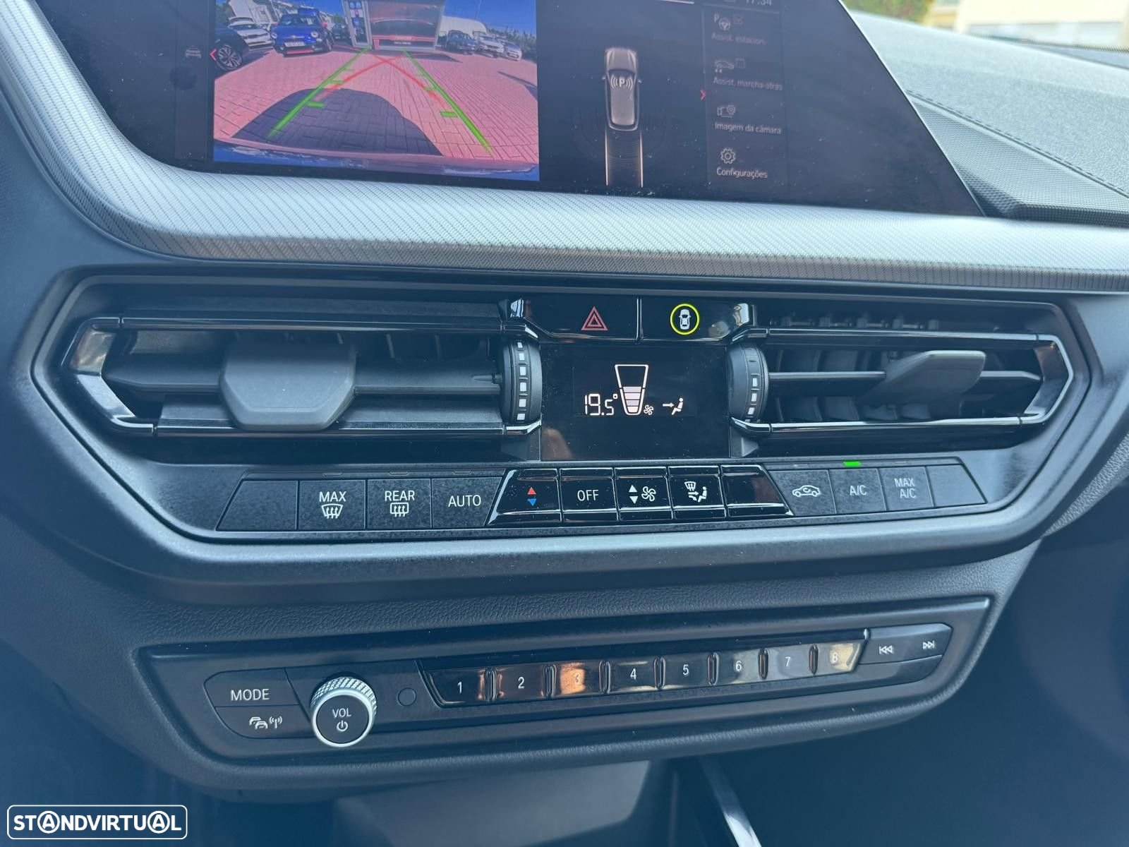 BMW 116 d Pack Desportivo M Auto - 27