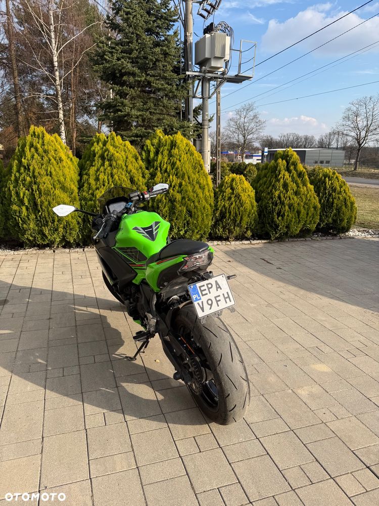 Kawasaki Ninja - 4