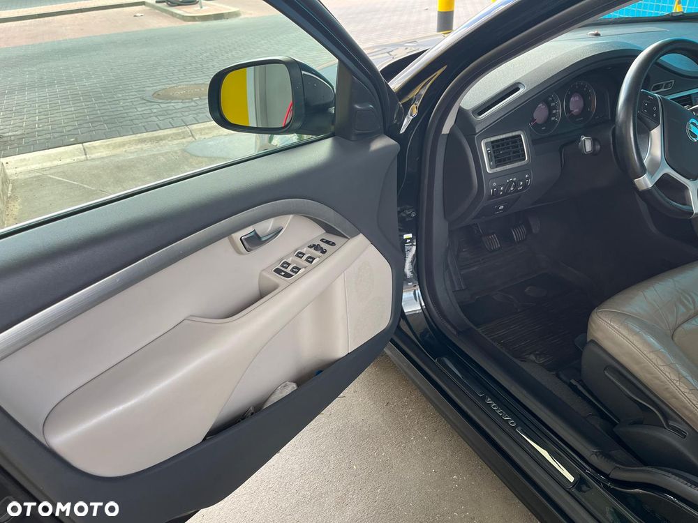 Volvo V70 2.0D Momentum - 6