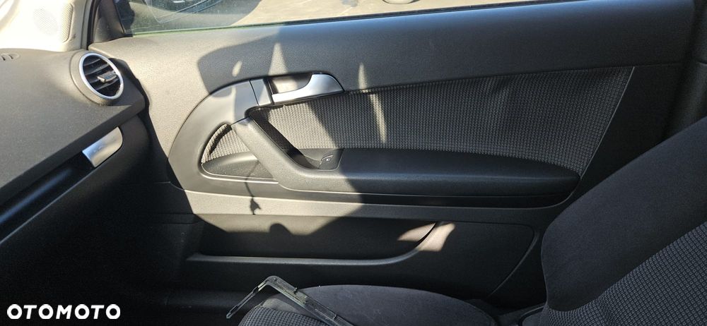 AUDI A3 8P 03-08 1.8 TFSI BZB - LAMPA PRZÓD PRZEDNIA LEWA PRAWA - 19