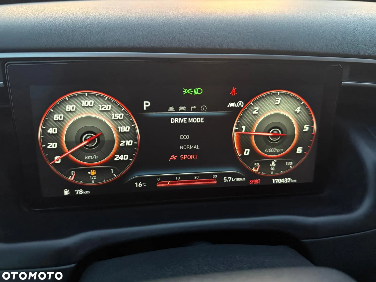 Hyundai Tucson 1.6 CRDi 48V-Hybrid 2WD DCT Trend - 12