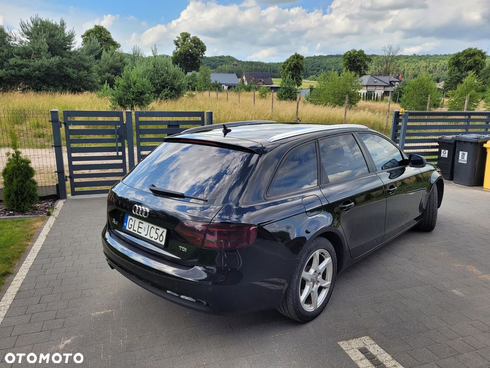 Audi A4 Avant 2.0 TDI DPF Ambiente - 6