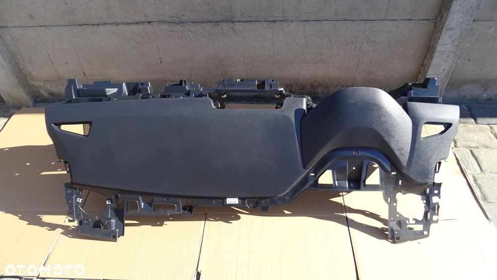 TOYOTA COROLLA E21 - deska rozdzielcza, konsoleta - 5