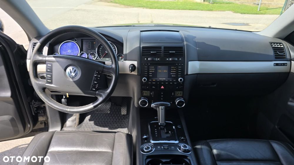 Volkswagen Touareg - 11