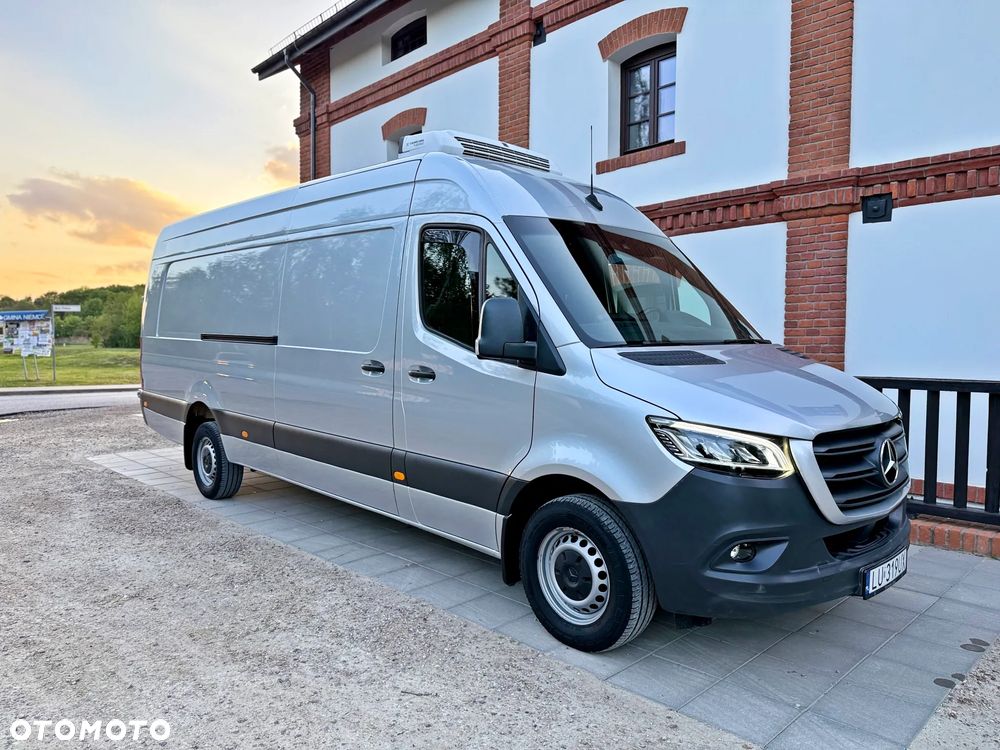 Mercedes-Benz Sprinter 907 3.0 V6 Maxi Long L4H2 Chłodnia - 4