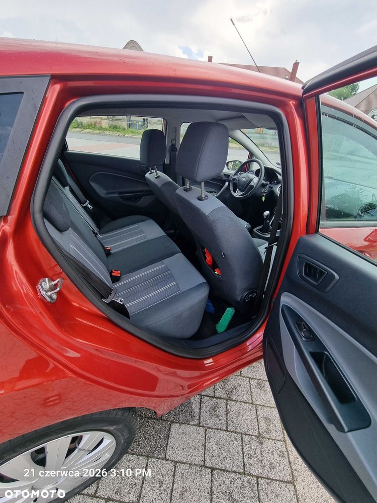 Ford Fiesta - 8