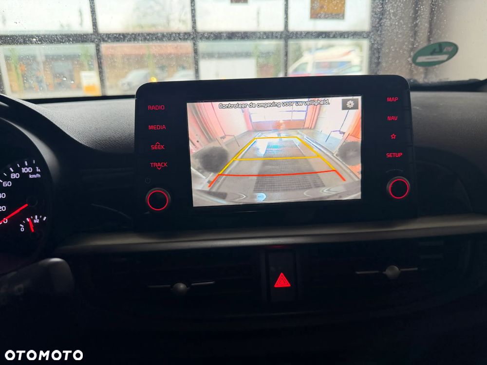 Kia Picanto 1.2 L - 4