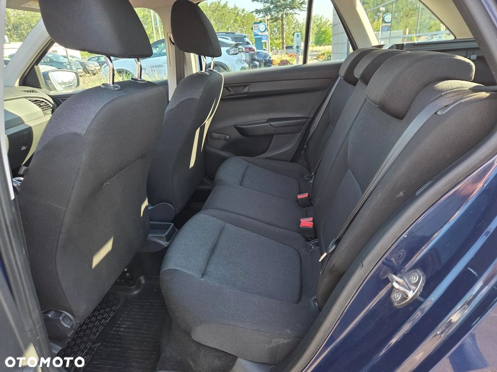 Skoda Fabia 1.2 TSI Active - 12