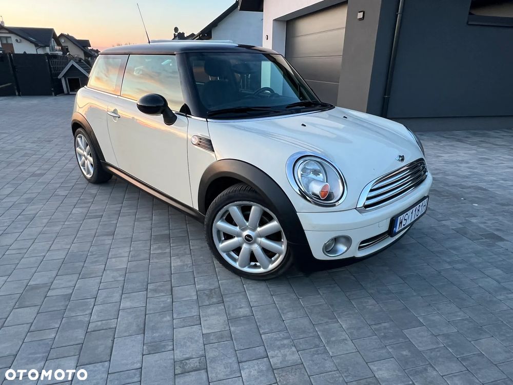 MINI Cooper Standard - 3