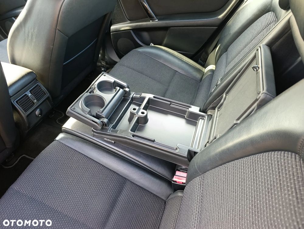 Peugeot 407 - 32