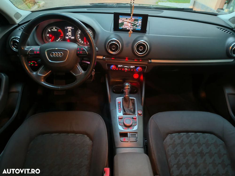 Audi A3 Limuzina 1.6 TDI S tronic - 5