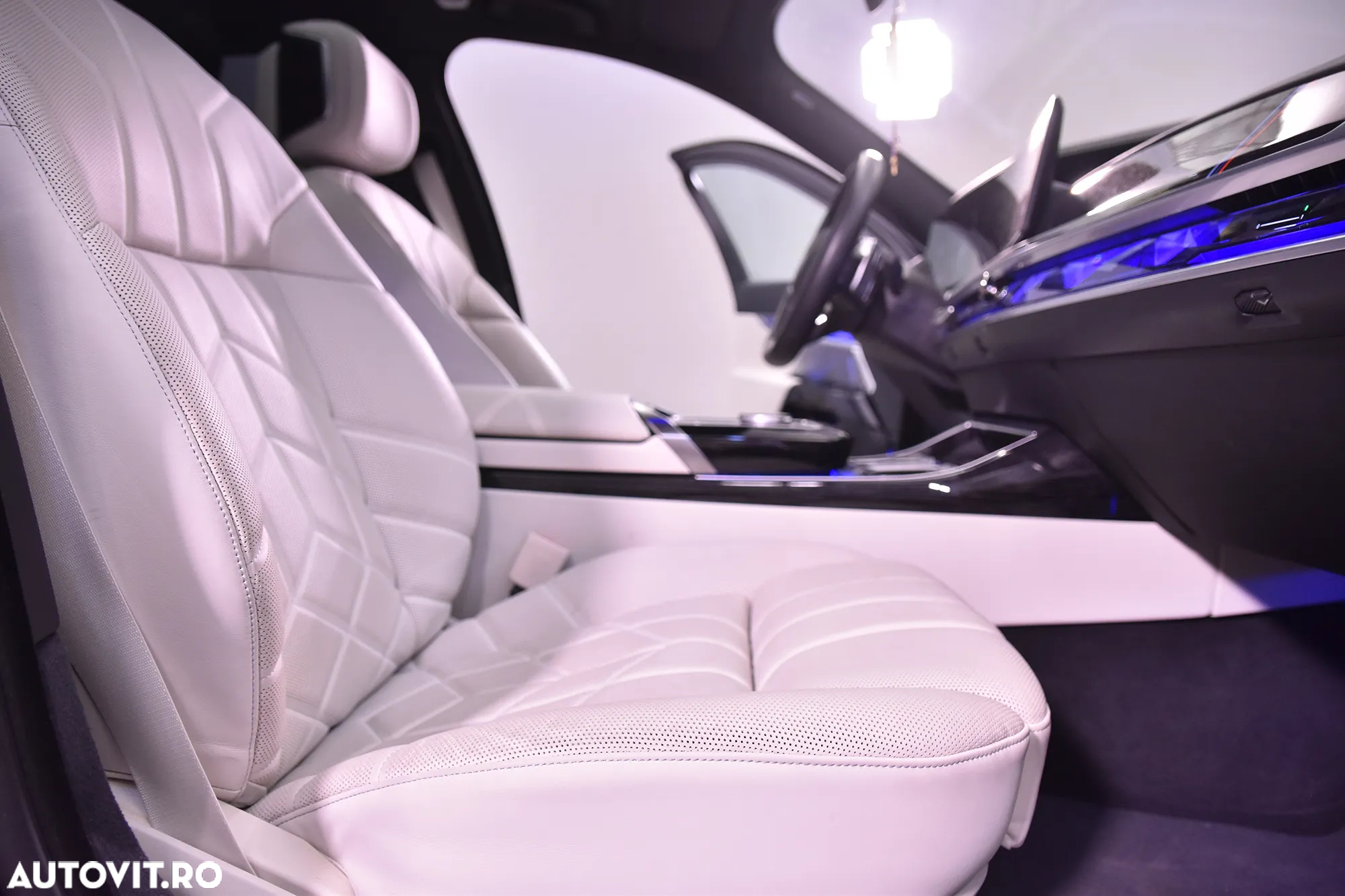 BMW Seria 7 750e xDrive AT PHEV - 11