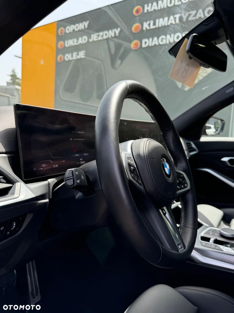 BMW Seria 3 320i M Sport - 8