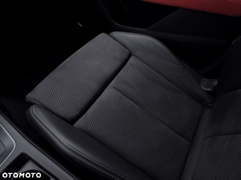Audi Q3 40 TFSI Quattro S tronic S line - 24