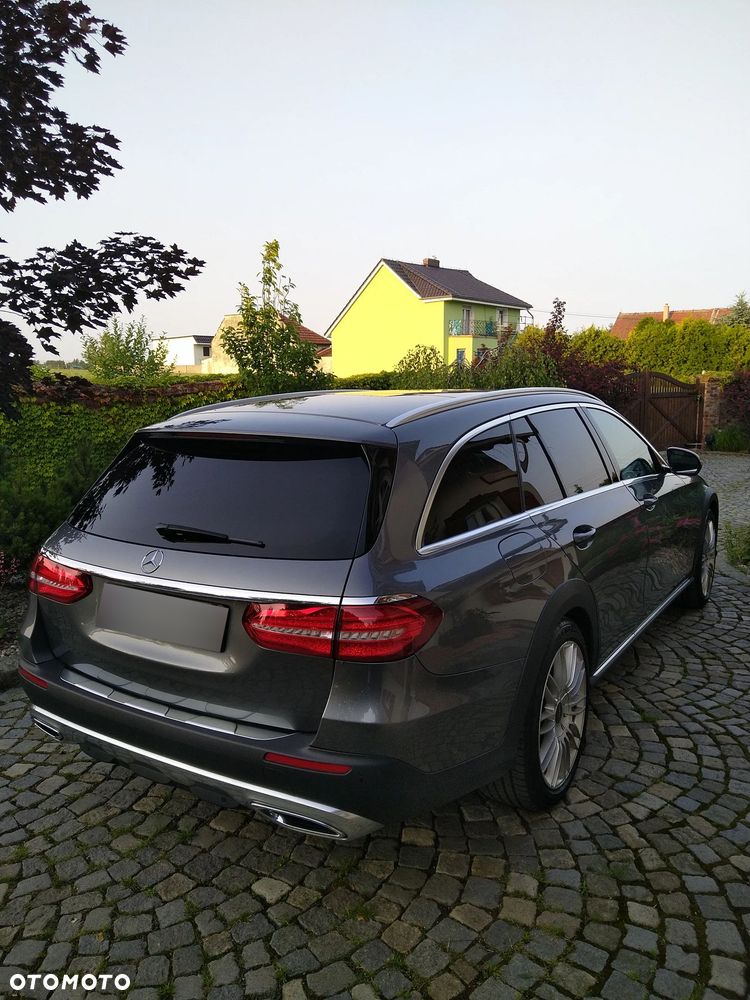 Mercedes-Benz Klasa E 220 d 4-Matic All-Terrain - 8
