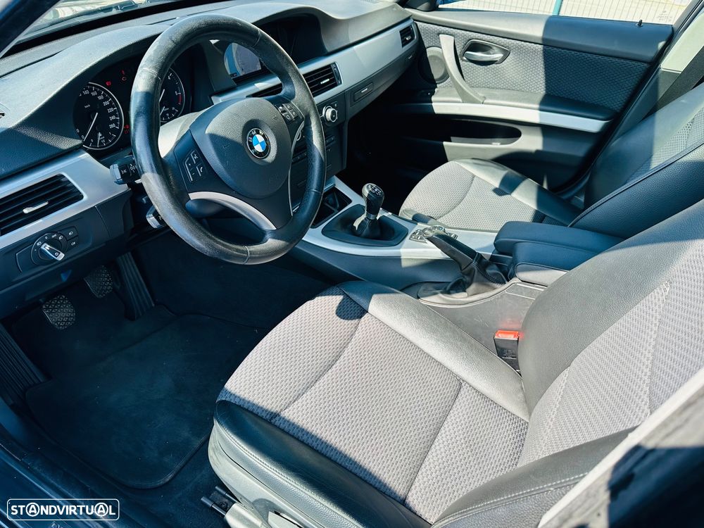 BMW 318 d DPF Touring Edition Sport - 35