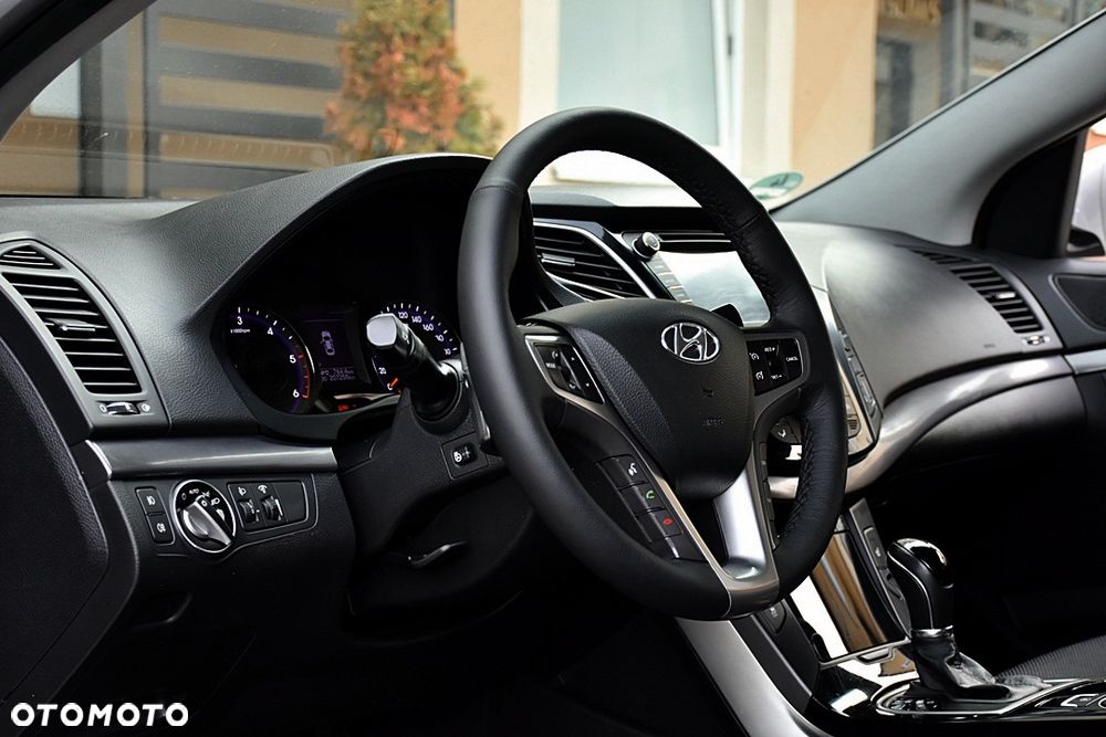 Hyundai i40 i40cw 1.7 CRDi Automatik Fifa World Cup Edition Silver - 17