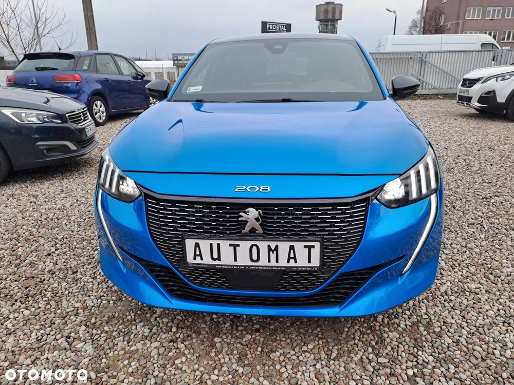 Peugeot 208 - 1