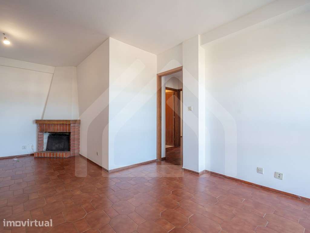 Apartamento T3 | Arrendamento | Praça Alberto Sá de Oliveira - Grande imagem: 2/26