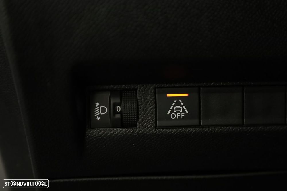 Peugeot 2008 1.2 PureTech Allure Pack EAT8 - 20