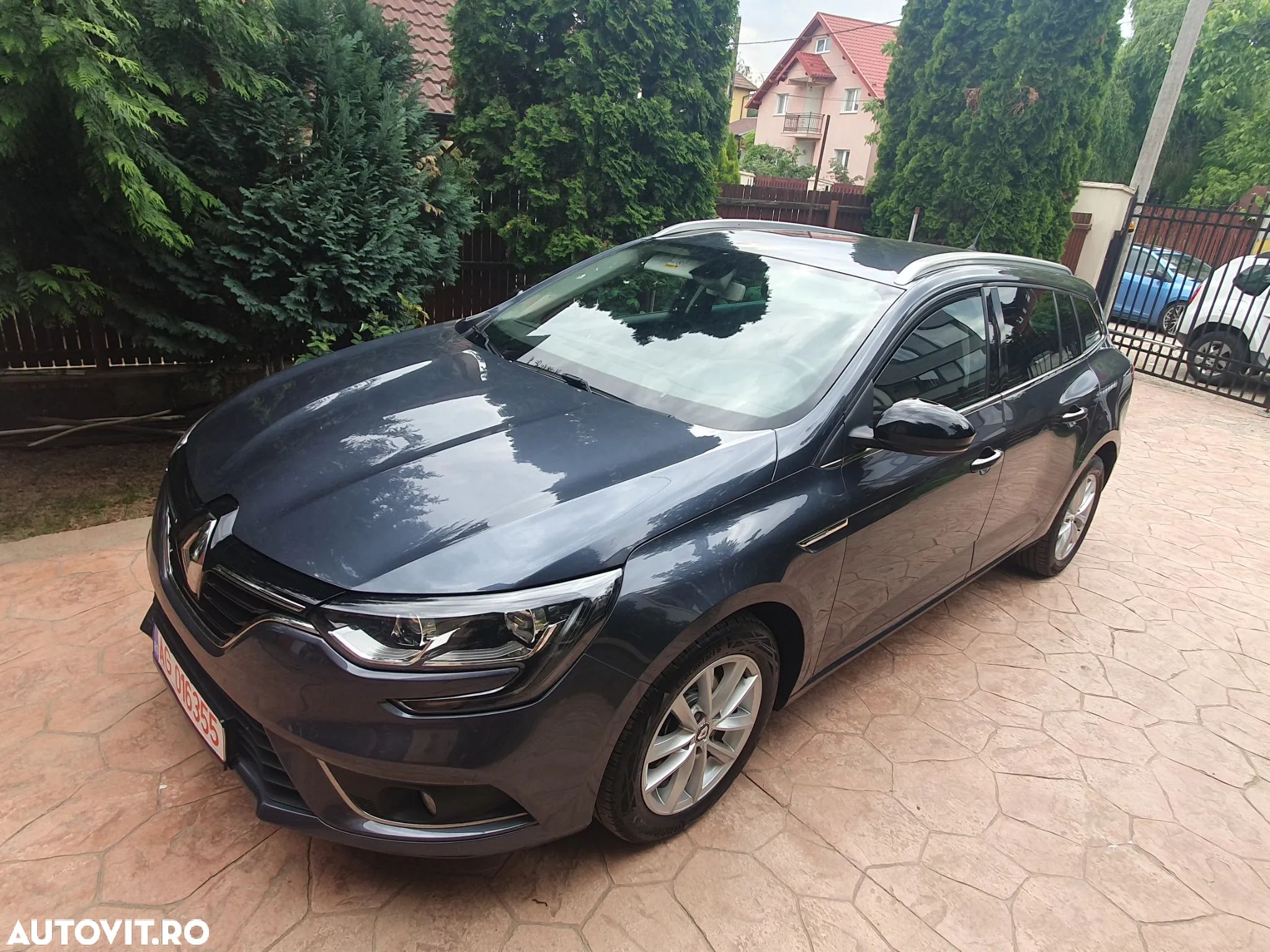 Renault Megane ENERGY dCi Intens - 1