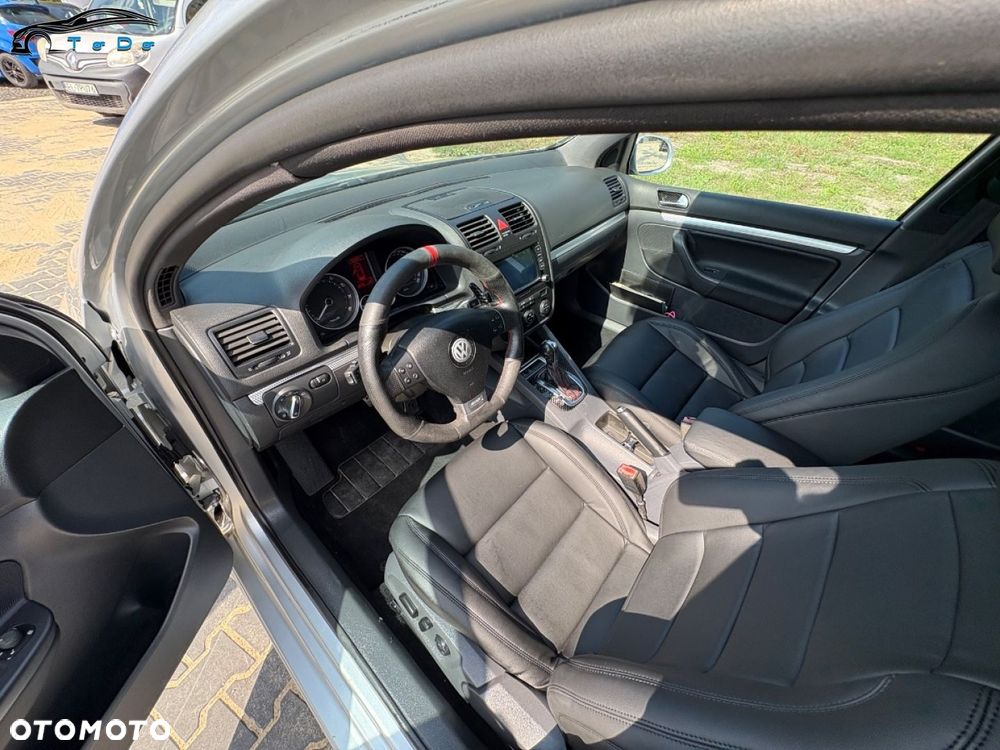 Volkswagen Golf R32 4Motion DSG - 25