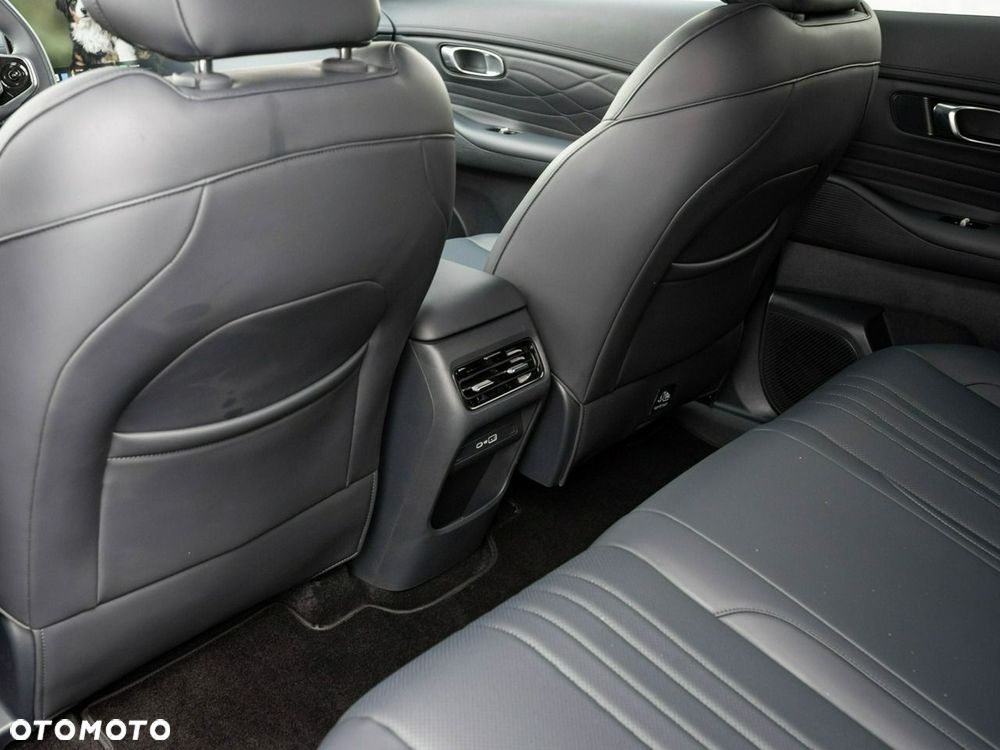 Geely Starray - 25