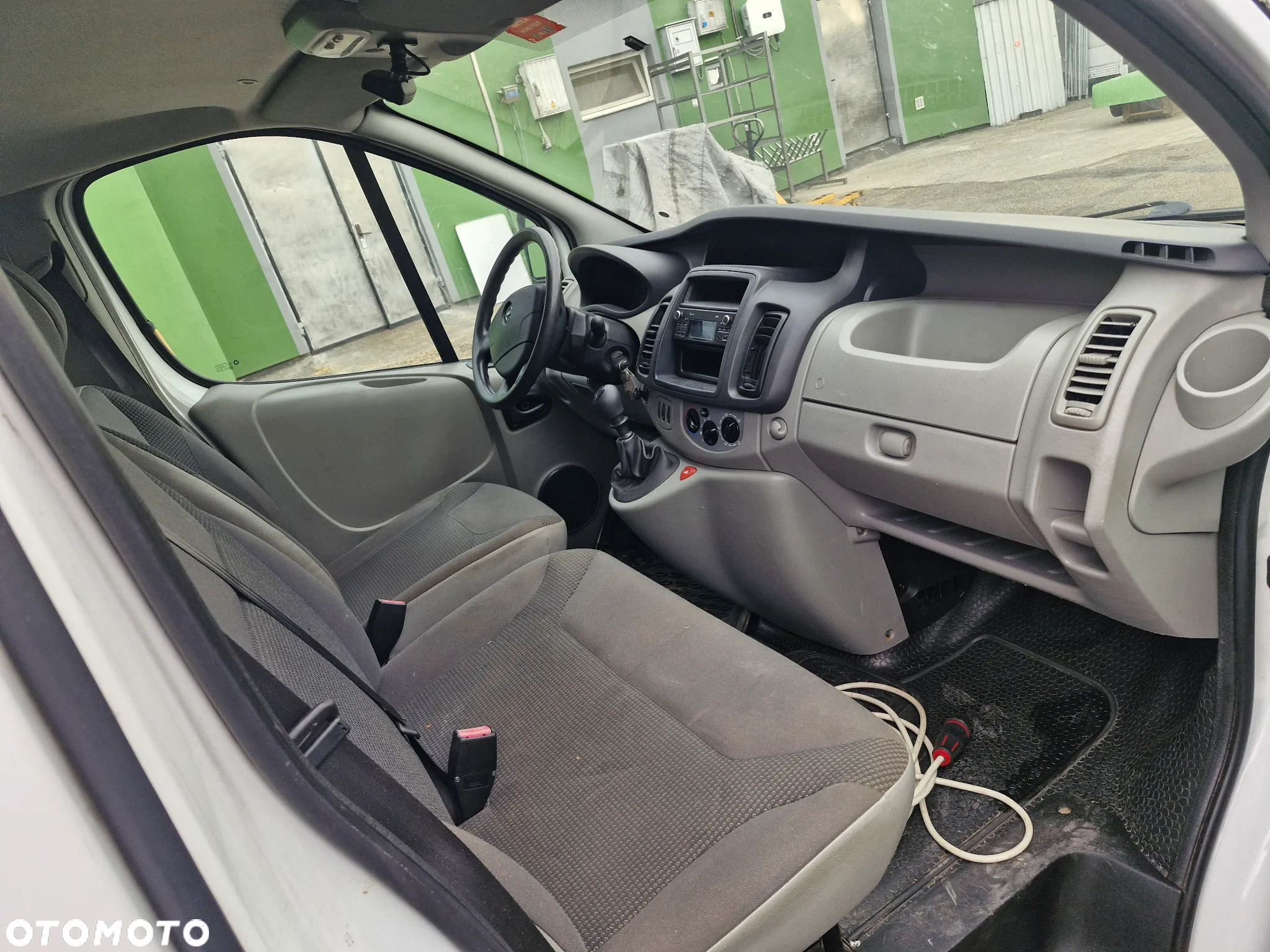 Opel Vivaro - 8