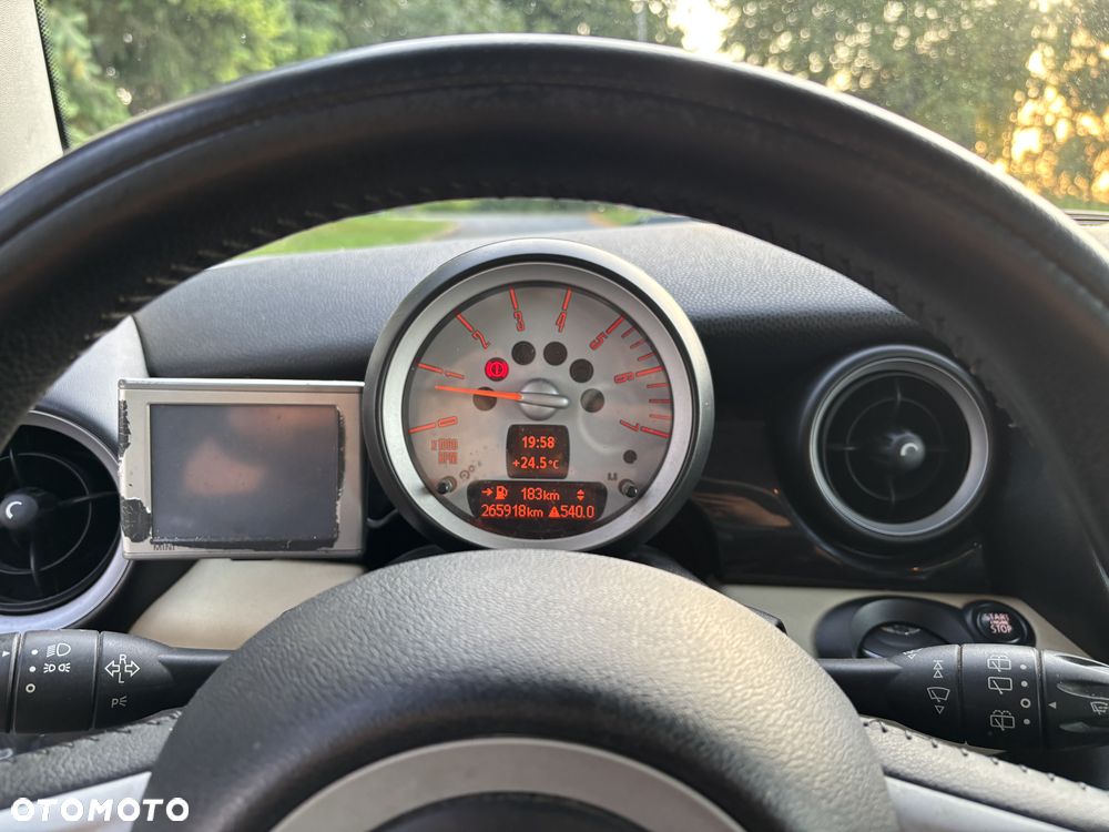 MINI Clubman Cooper D - 12