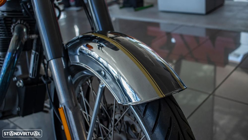 Royal Enfield Classic 500 - 16