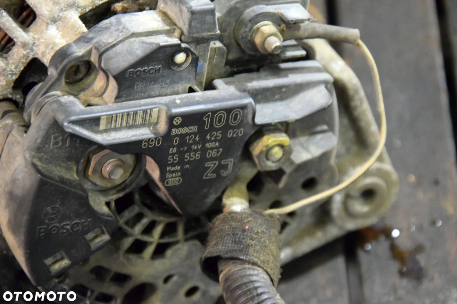 Opel Meriva A 1.6 Alternator 55556067 ZJ 100A Bosch 0124425020 Astra H Zafira B - 2