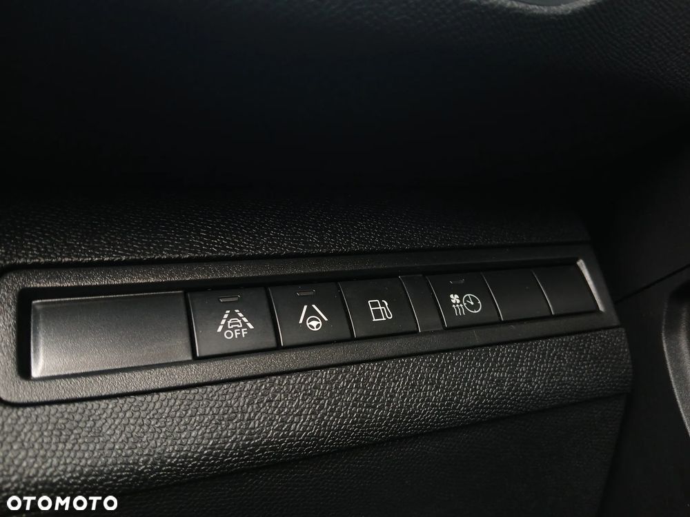 Peugeot 3008 Hybrid4 300 e-EAT8 GT - 22