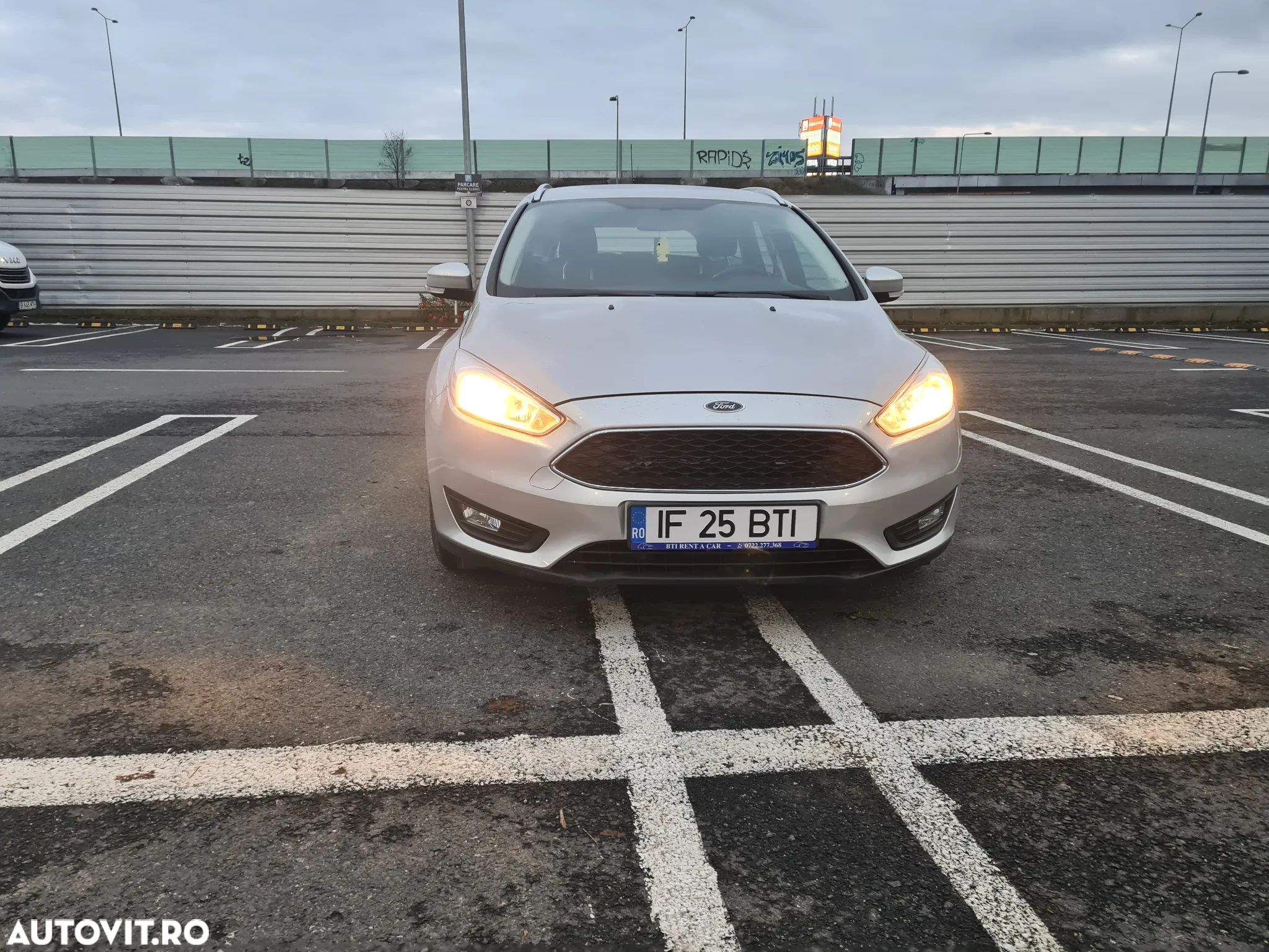 Ford Focus Turnier 1.5 EcoBlue Start-Stopp-System Aut. ACTIVE VIGNALE - 1