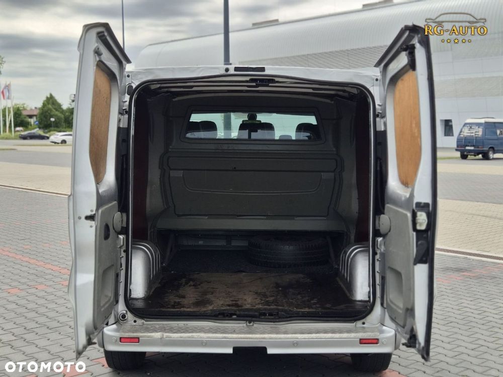 Opel Vivaro - 14