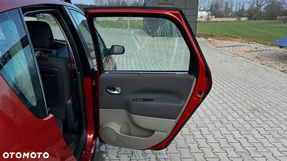 Renault Scenic 1.9 dCi FAP Conquest - 19