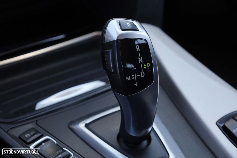 BMW 320 d ED Line Luxury Auto - 18