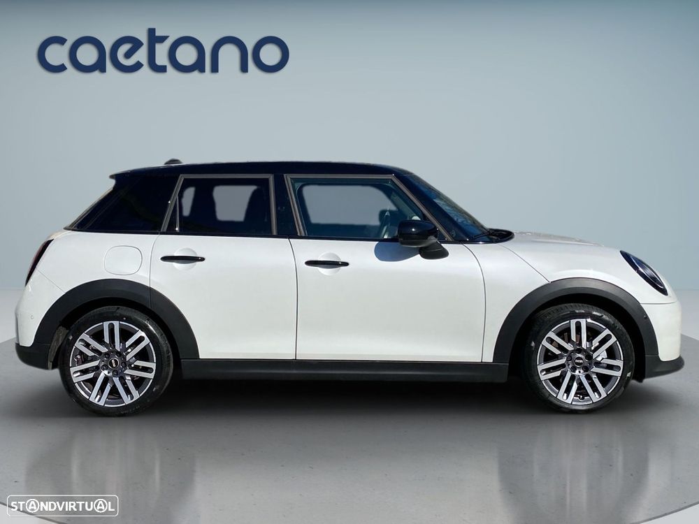 MINI 5 Portas Cooper Classic Auto - 19