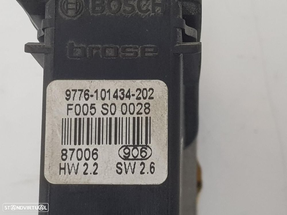 MOTOR ELEVADOR DE VIDRO FRONTAL DIREITO VOLKSWAGEN BORA 1999 -1J1959802D - 4