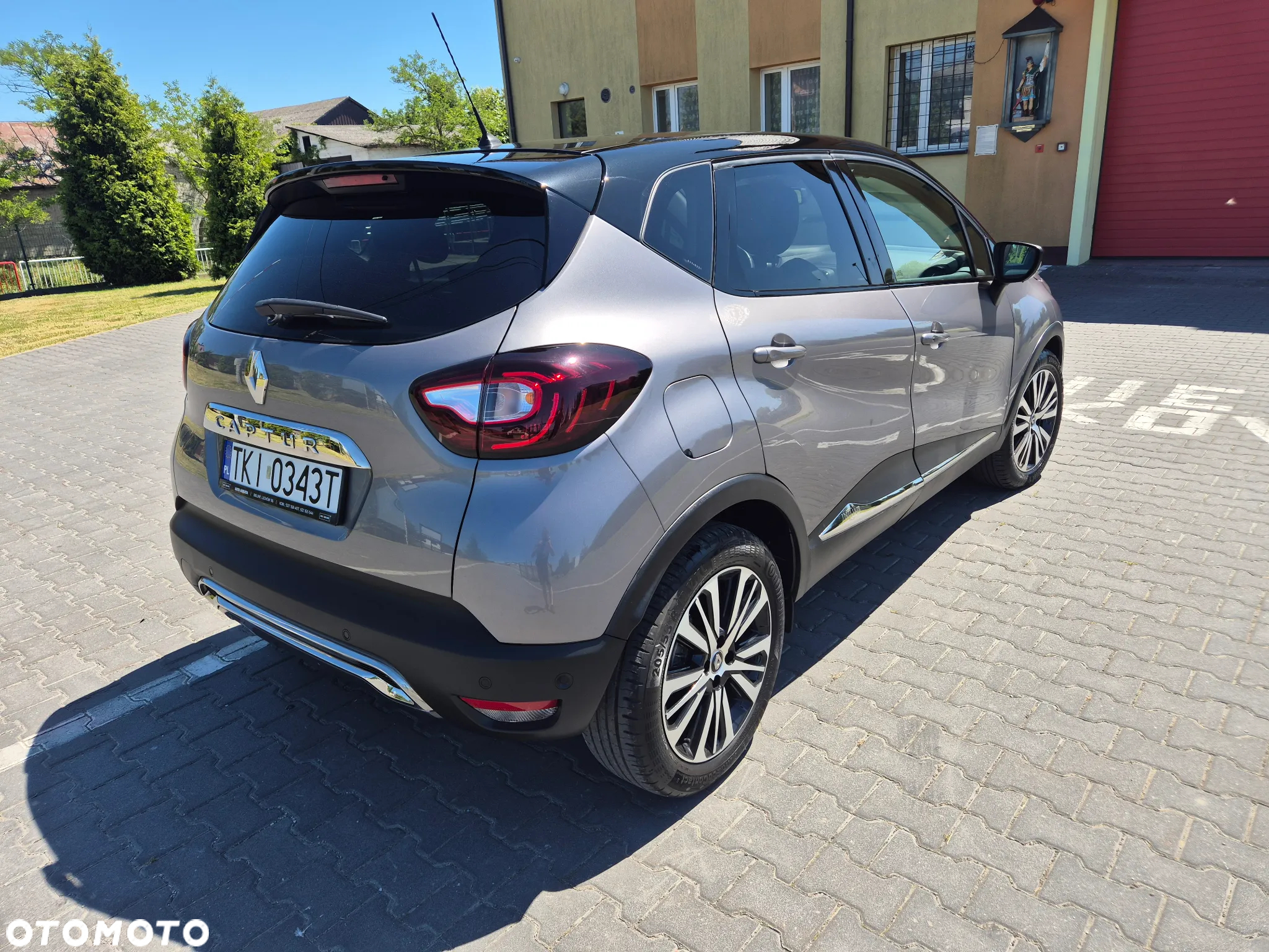 Renault Captur 1.3 TCe Intens EDC - 3