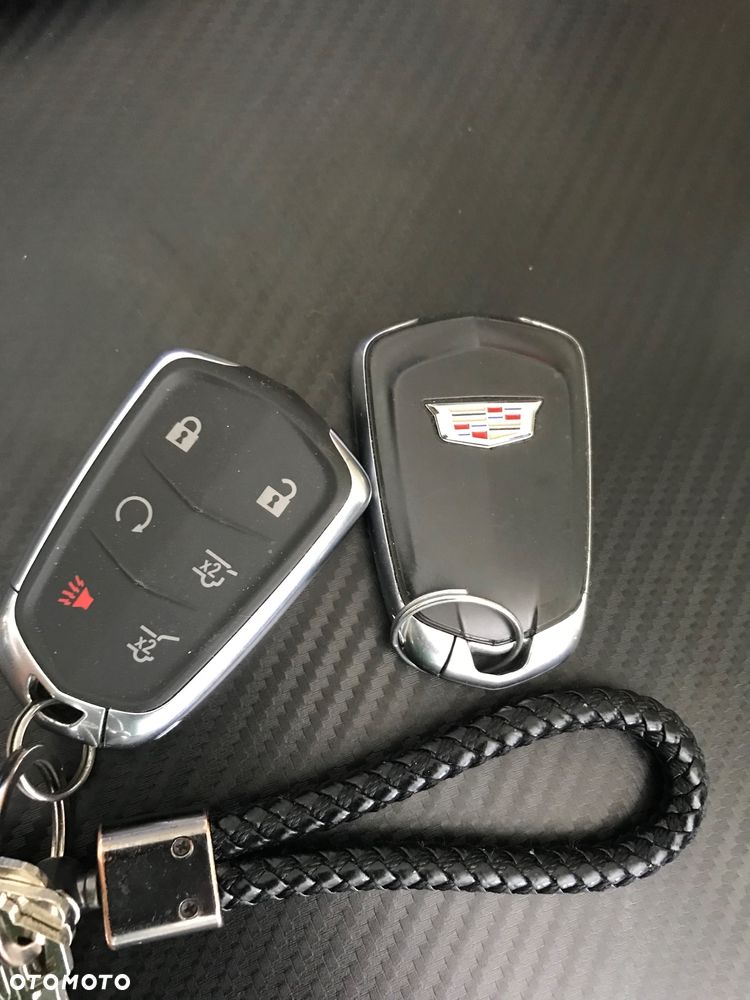 Cadillac Escalade - 9