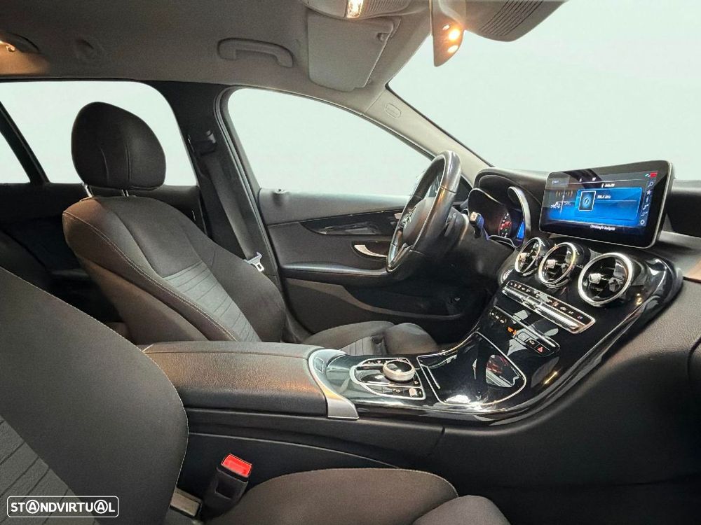 Mercedes-Benz C 300 - 19